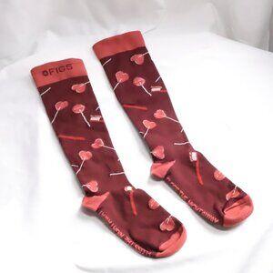 Figs Stylish Heart Pattern Socks Size M Cozy Fashionable Design